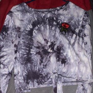 Long sleeve rose crop top